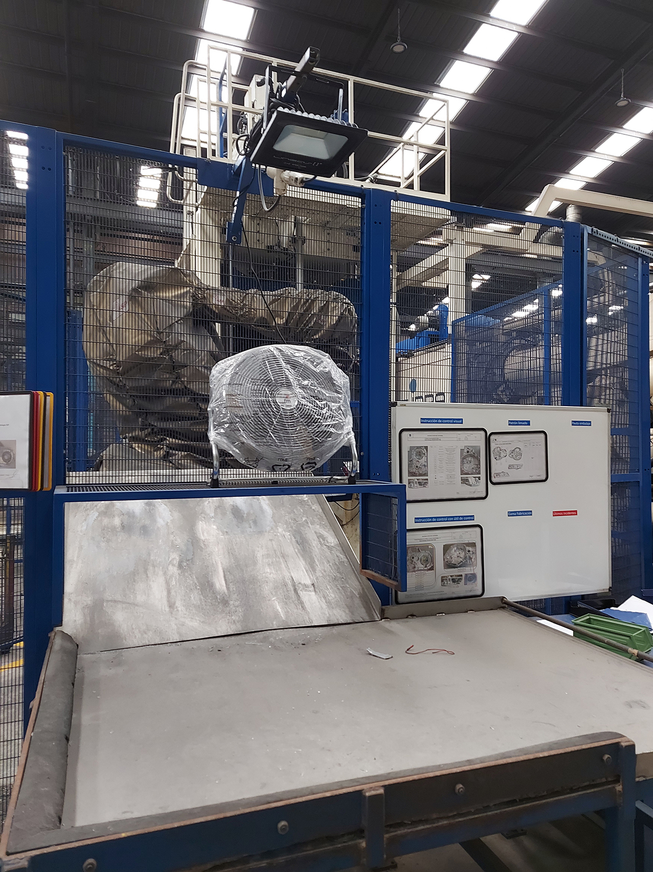 Idra-OL-1900-S-cold-chamber-die-casting-machine-KK1587-p11 Idra OL 1900 S машина для литья под давлением с холодной камерой KK1587, б/у