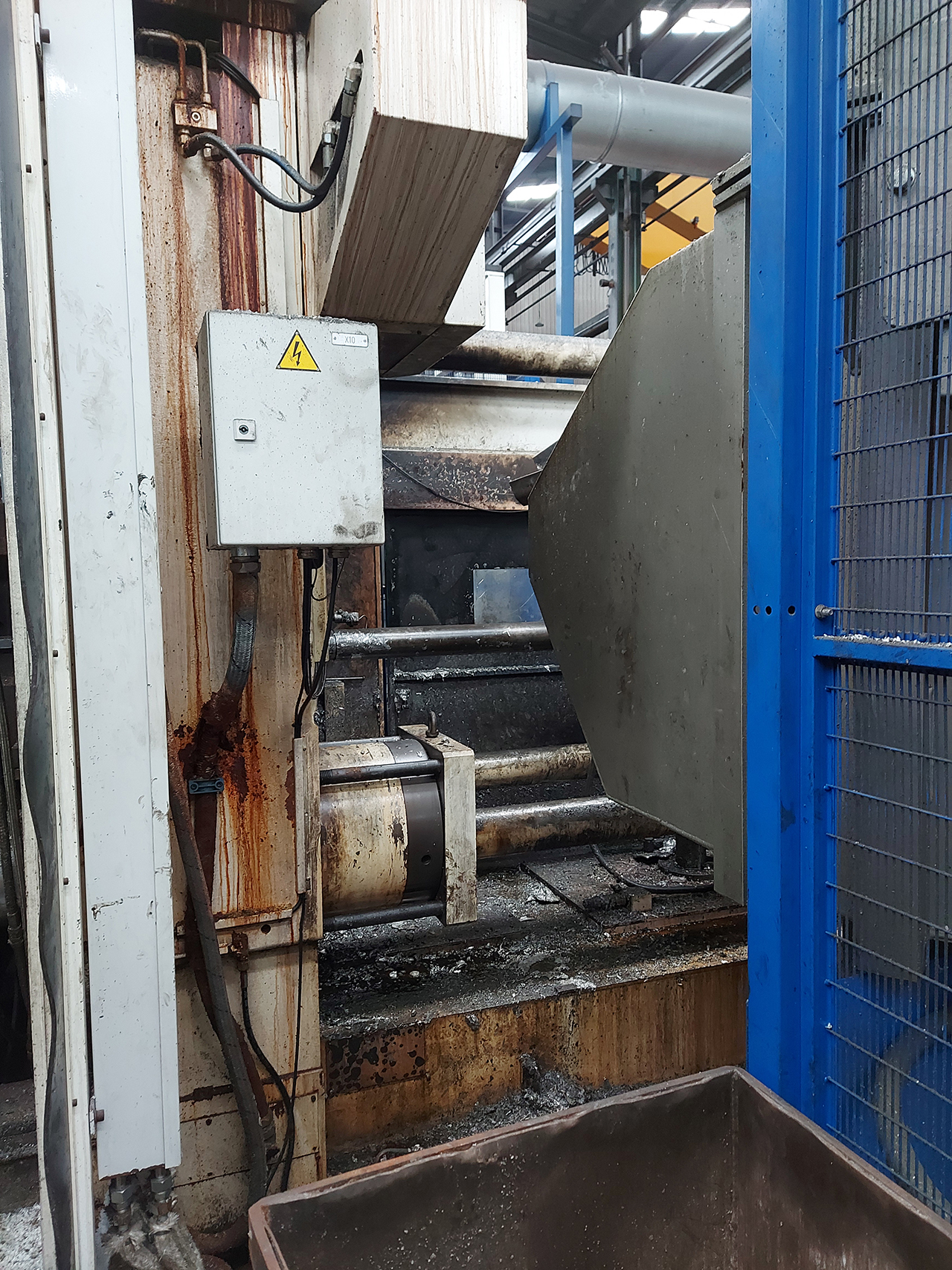 Idra-OL-1900-S-cold-chamber-die-casting-machine-KK1587-p5 Idra OL 1900 S машина для литья под давлением с холодной камерой KK1587, б/у