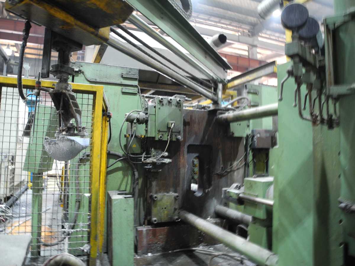 Машина для литья под давлением с холодной камерой IDRA OL 900 PRP, б/у KK1381