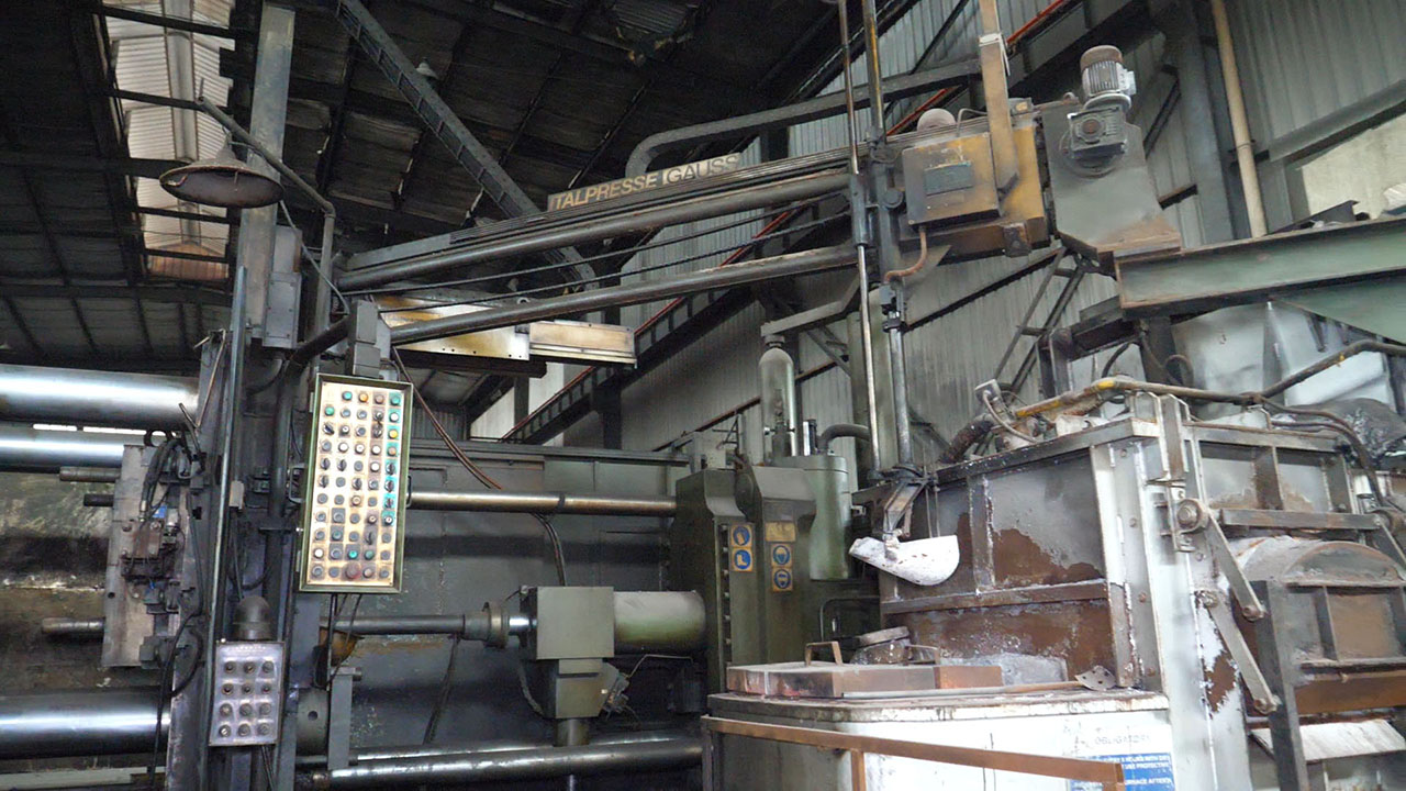 italpresse_ip_1350_sc_die_casting_machine_kk1442_p73 Italpresse IP 1350 SC машина для литья под давлением с холодной камерой KK1442, б/у