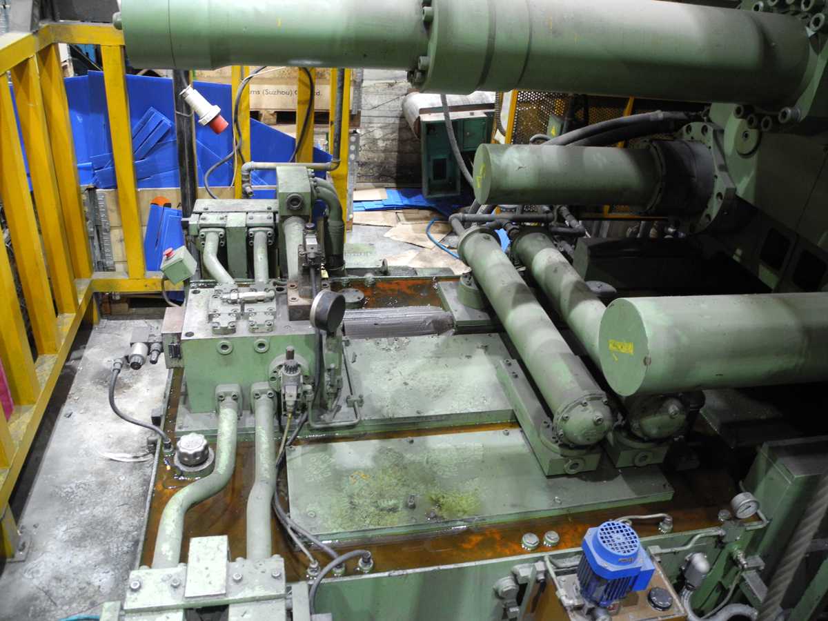 KK1381_IDRA_OL_900_PRP_bild-8 Машина для литья под давлением с холодной камерой IDRA OL 900 PRP, б/у KK1381