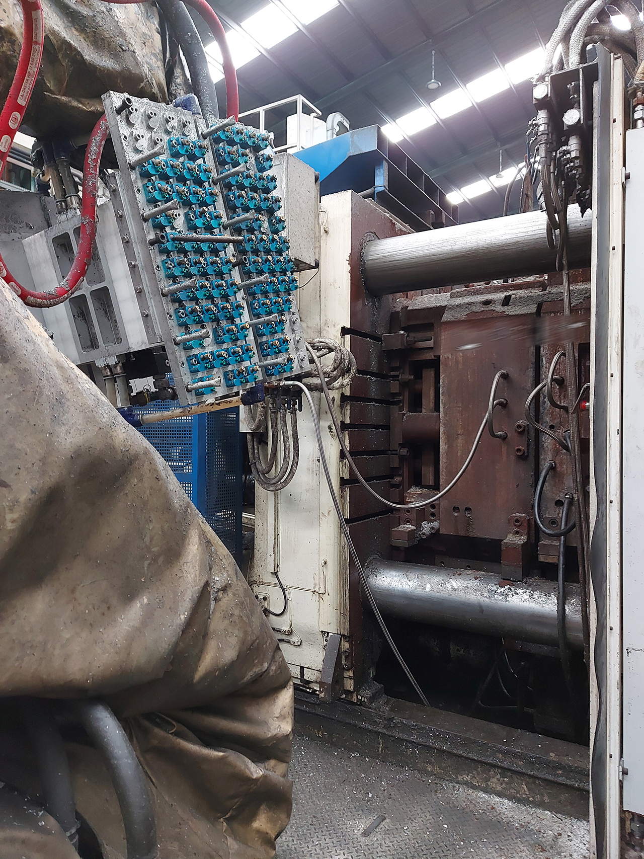 Idra-OL-1900-S-cold-chamber-die-casting-machine-KK1587-p4 Idra OL 1900 S машина для литья под давлением с холодной камерой KK1587, б/у